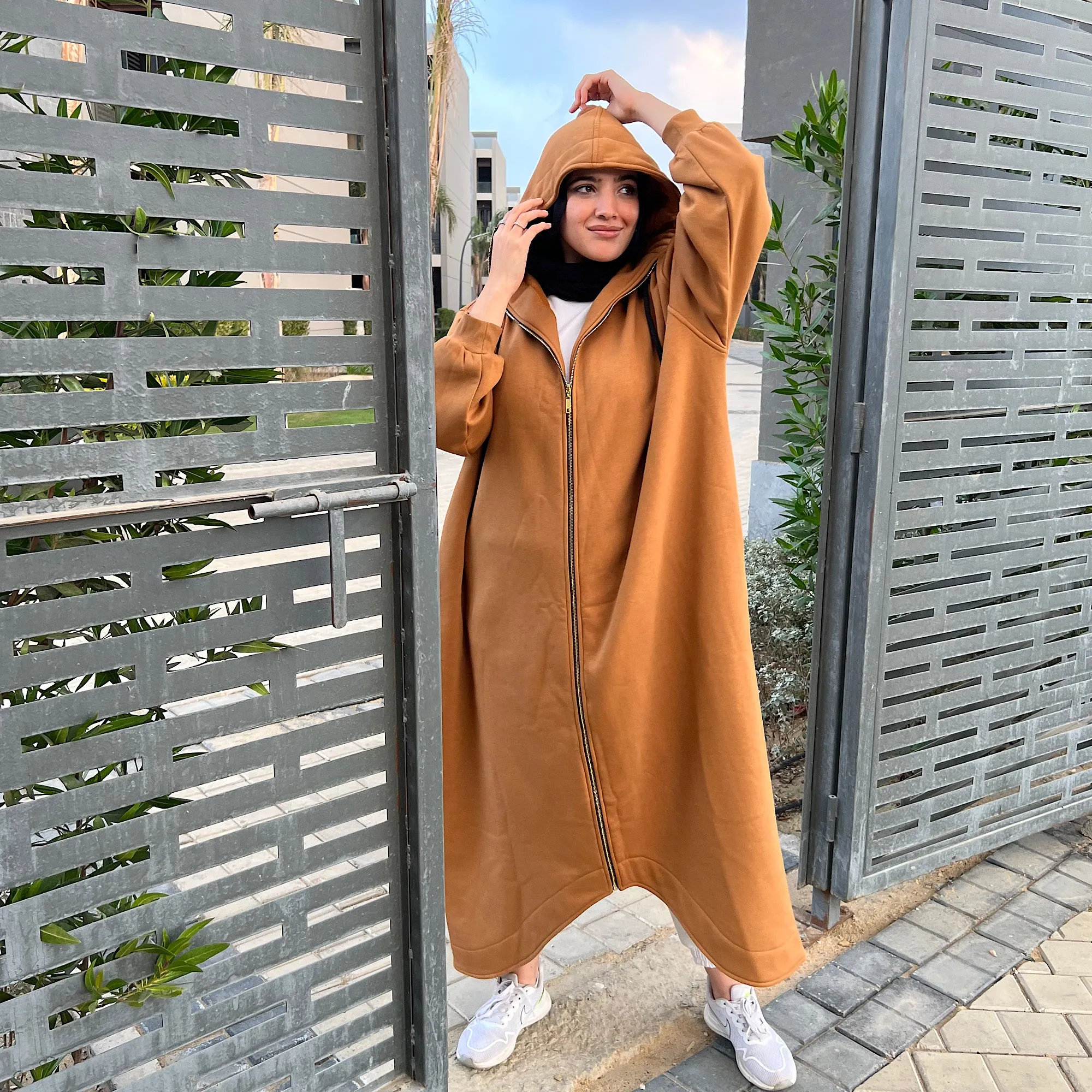 Oversized camel long zipped jacket